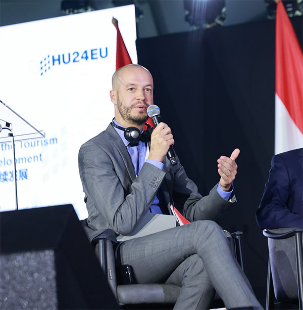 NAO组织高级顾问兼项目负责人马格努斯·赫斯博