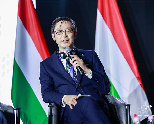 上海春秋国际旅行社（集团）有限公司总裁 王炜