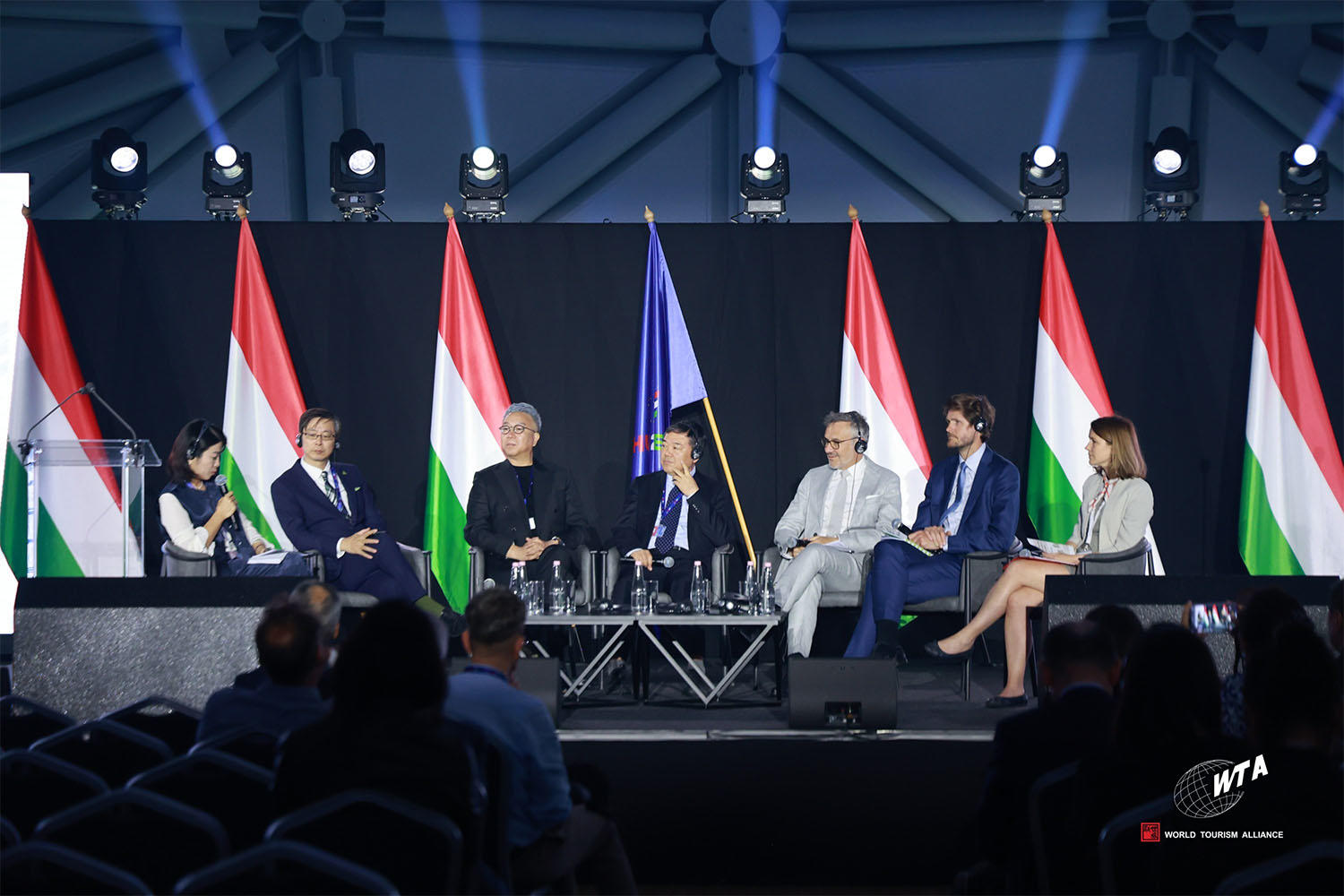 圆桌对话-细分市场消费趋势变化与旅游产品的演变