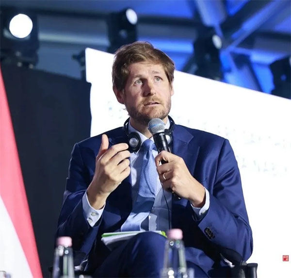 欧盟旅游科技秘书长 伊曼钮尔·慕尼尔