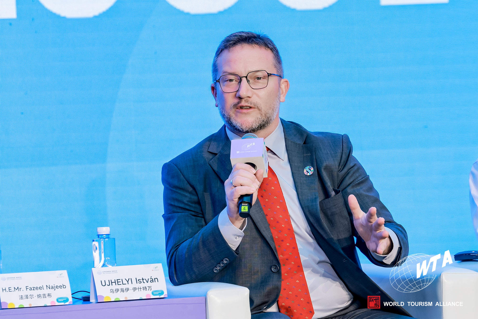 欧中一带一路文化旅游教育经贸发展委员会主席 乌伊海伊·伊什特万