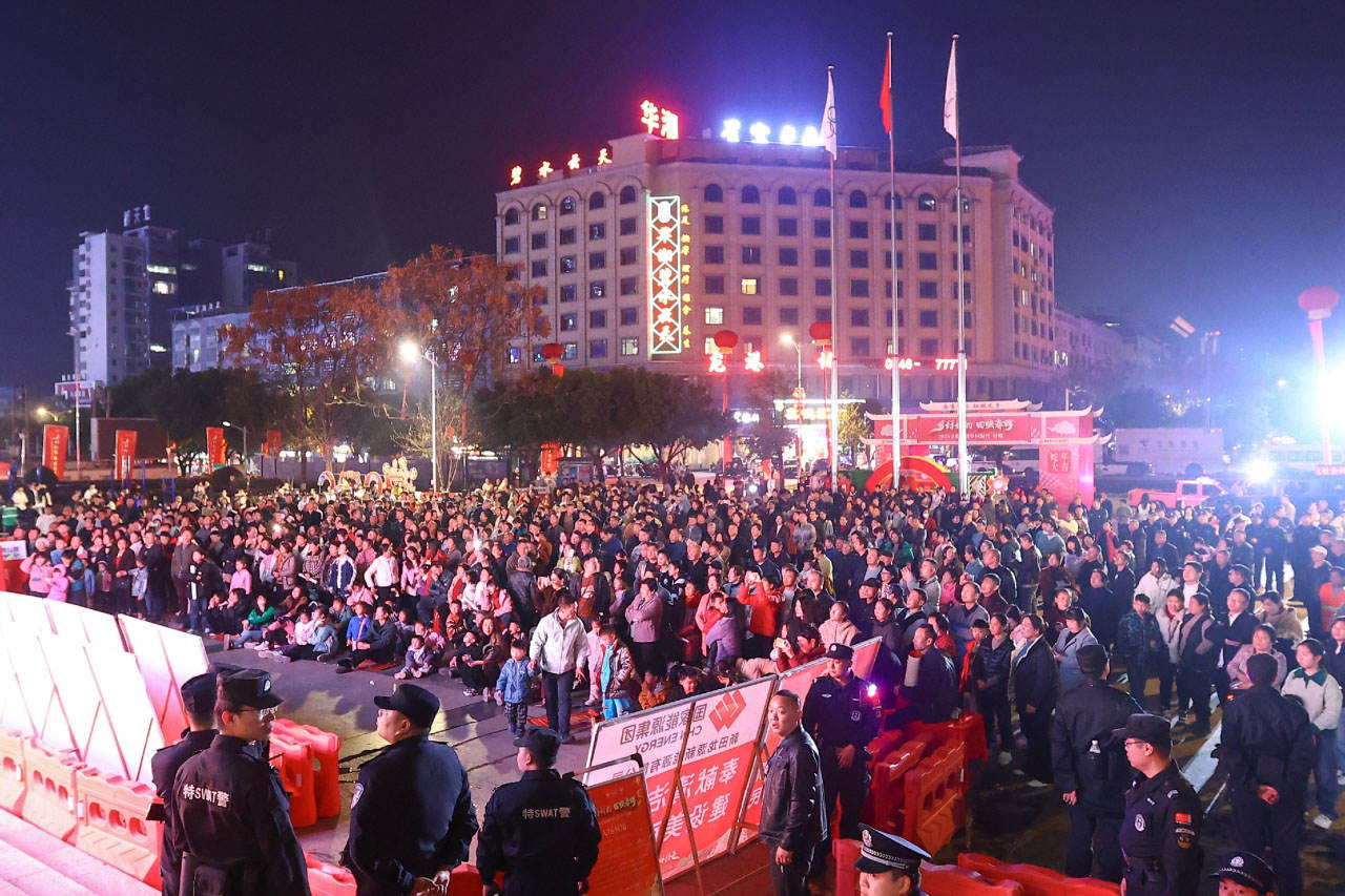 乡村新韵 田映春晖:2025文旅赋能乡村振兴“村晚”小年夜浓情上演