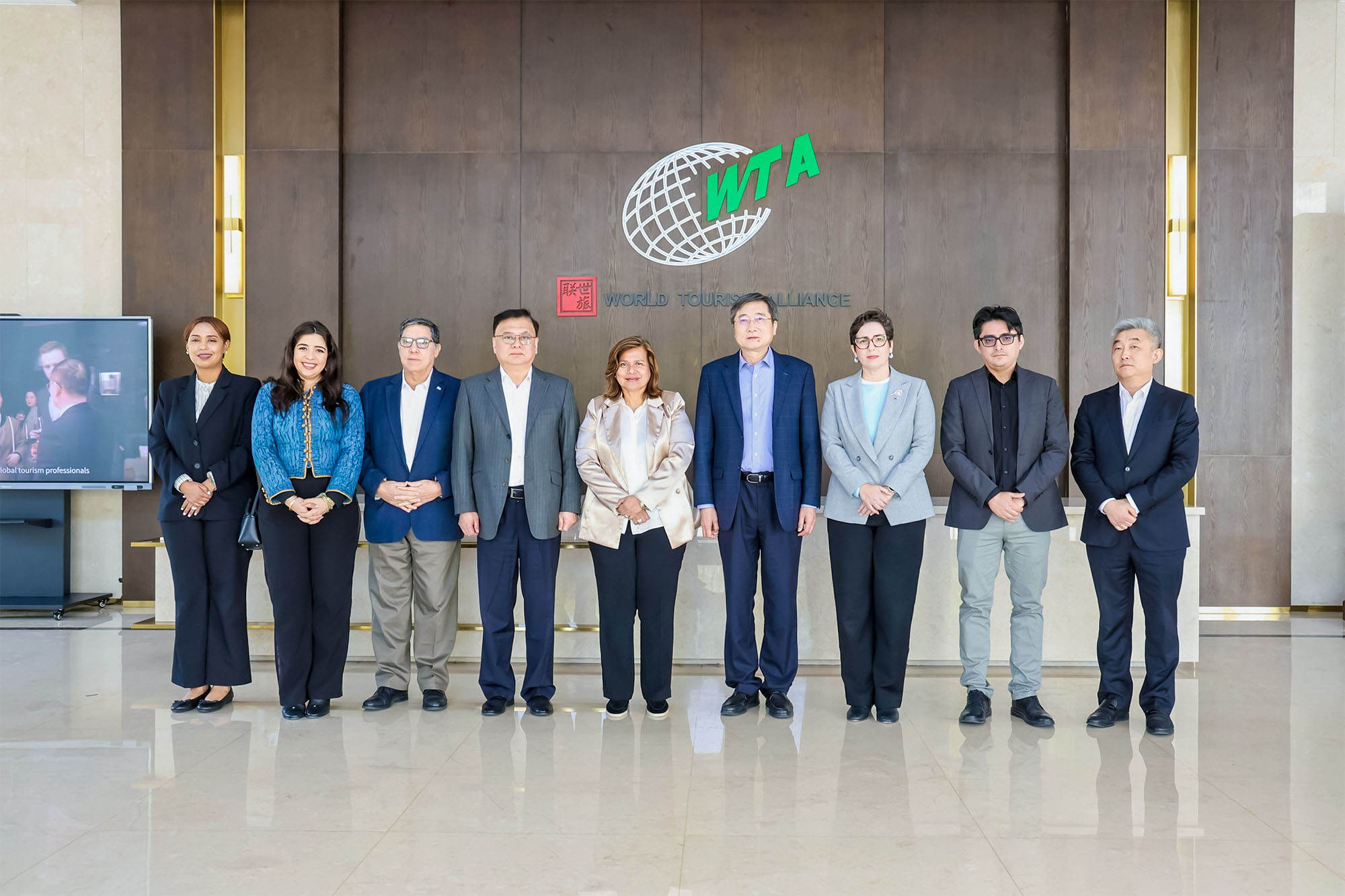 世界旅游联盟主席张旭会见洪都拉斯旅游部部长亚迪拉·戈麦斯