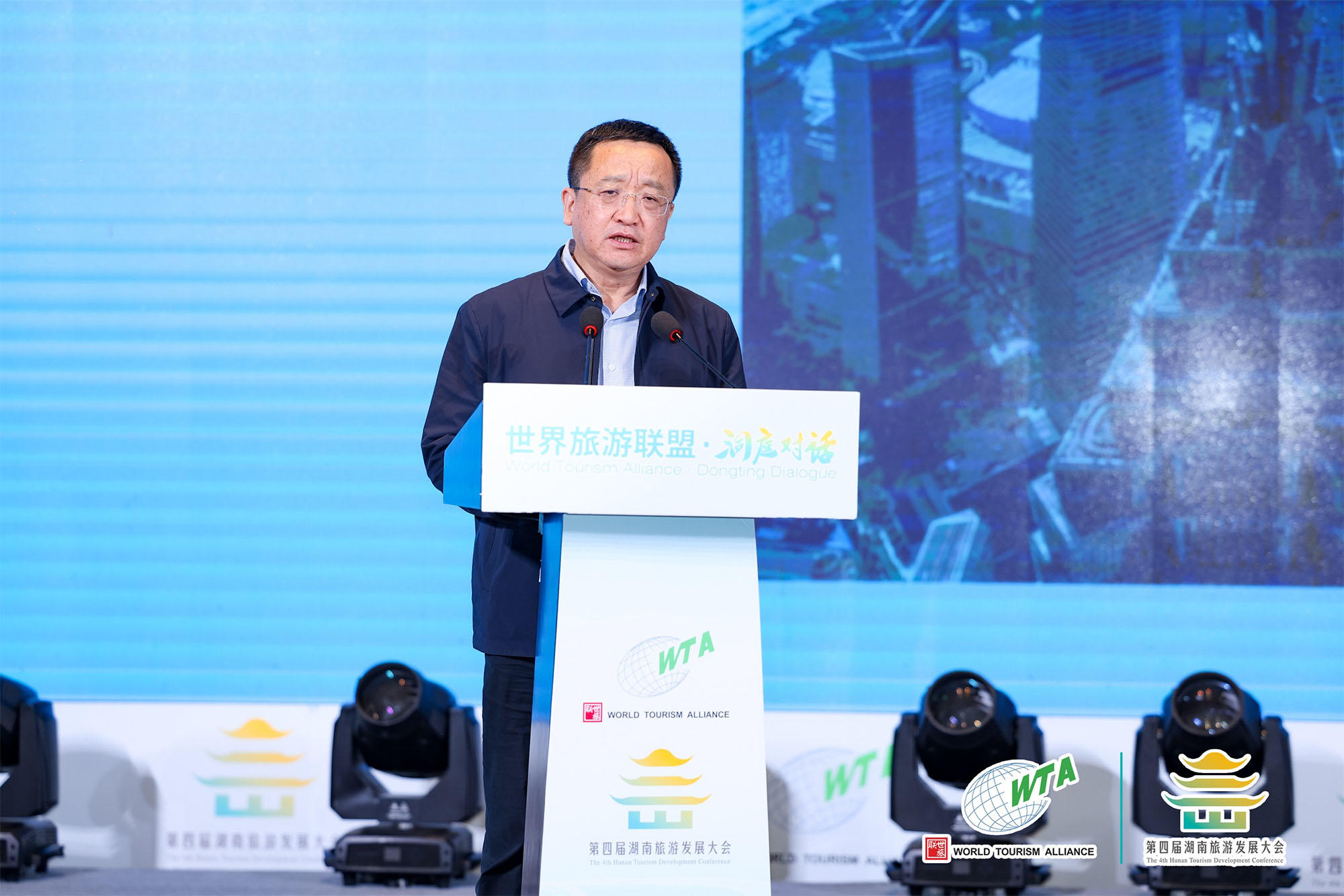 中国作家协会副主席、第十四届全国政协文化文史和学习委员会副主任 阎晶明